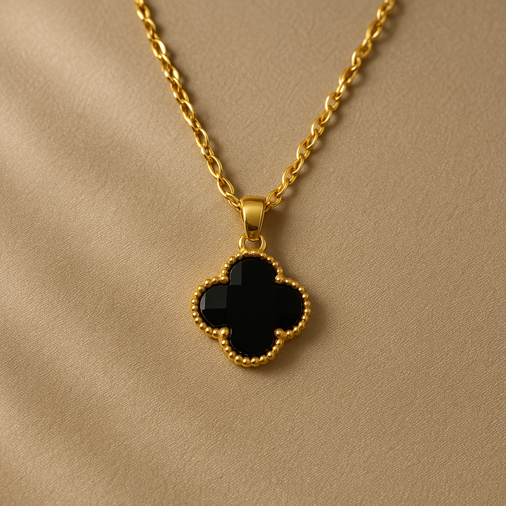 Clover Pendant Necklace